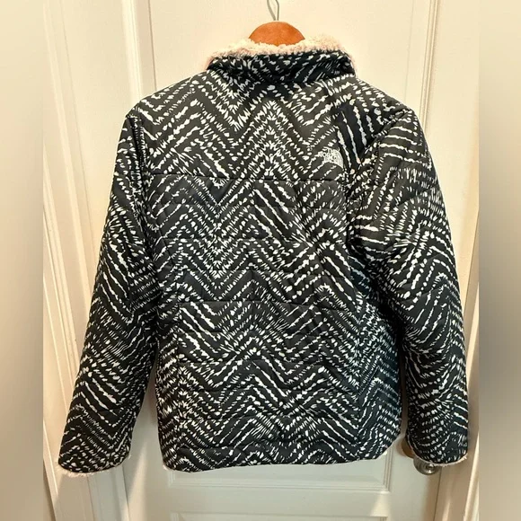 The North Face Girls Reversible Winter Jacket size XL - Picture 6 of 13